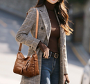 Bolsa Feminina de Couro Transversal - Letícia