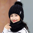 Touca Feminina de Inverno + Cachecol BRINDE