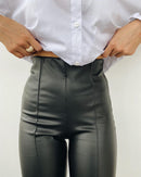 Calça Legging de Couro Fosca Peluciada Zaara