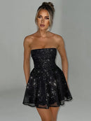 Vestido Curto Sem Alças de Brilho Glam Luxo